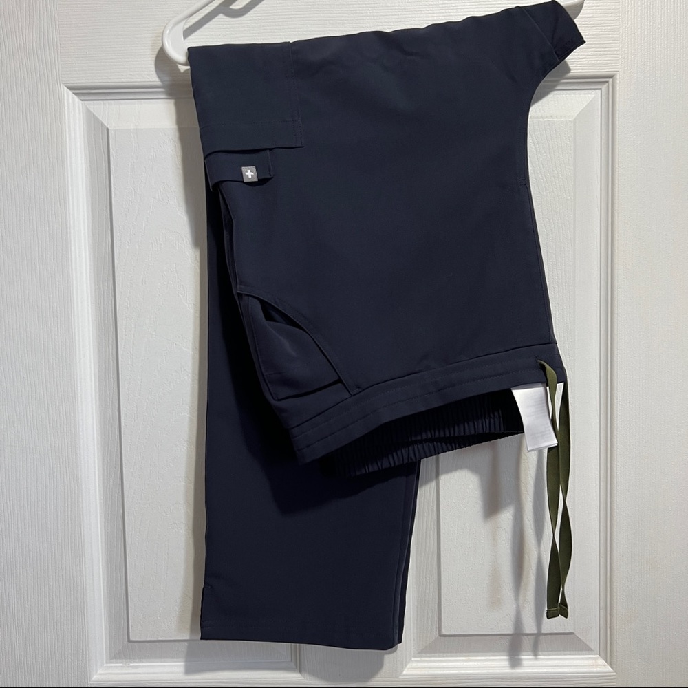 ❌SOLD❌ Figs limited edition Quiet Navy yola skinny scrub pants size XLP